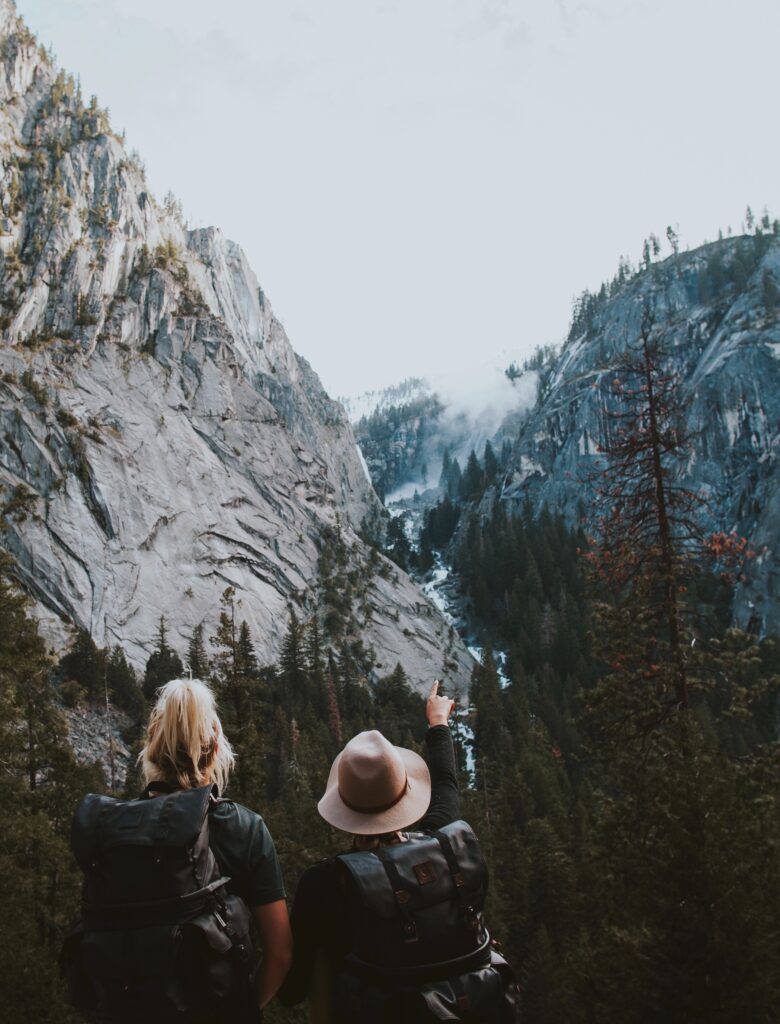 Les bijoux arbres de vie : comment les porter pour un look tendance et inspirant