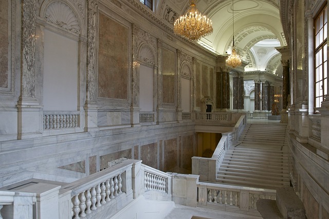 Créez un intérieur unique avec des ornements à l&rsquo;esprit impérial